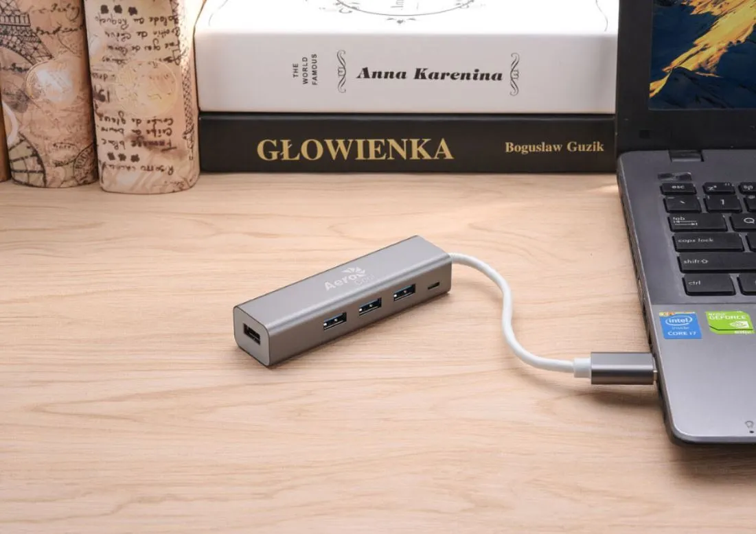 AeroCool 4 Port USB3.0 Hub with Micro USB Input