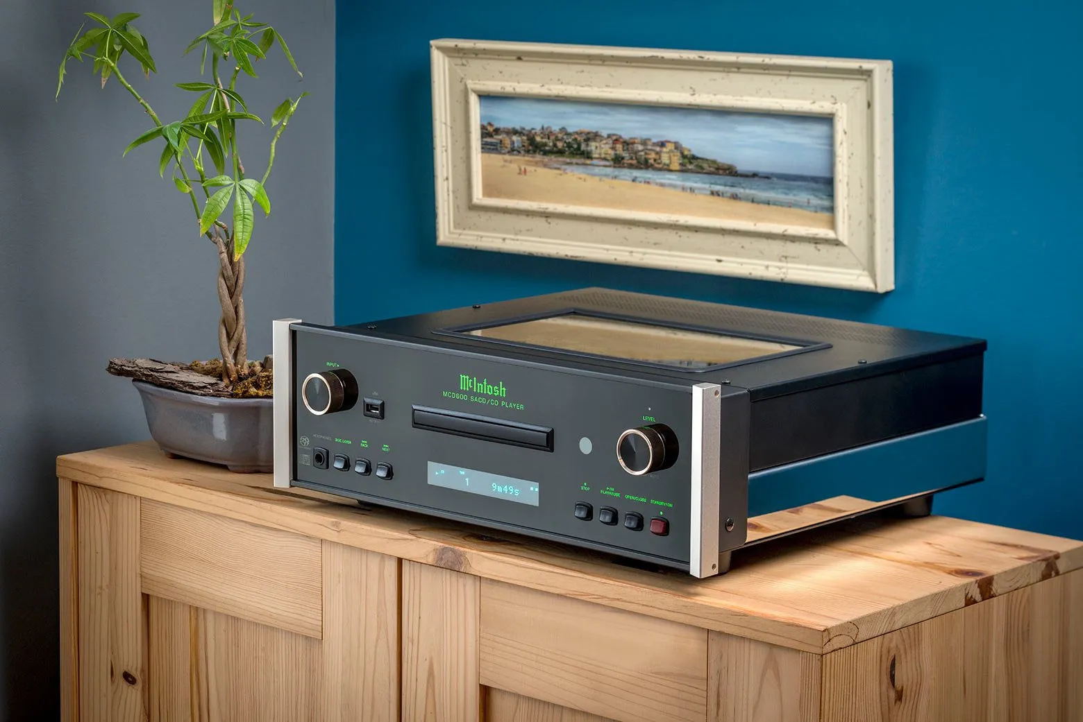 McIntosh MCD600 - 2-Channel SACD/CD Player