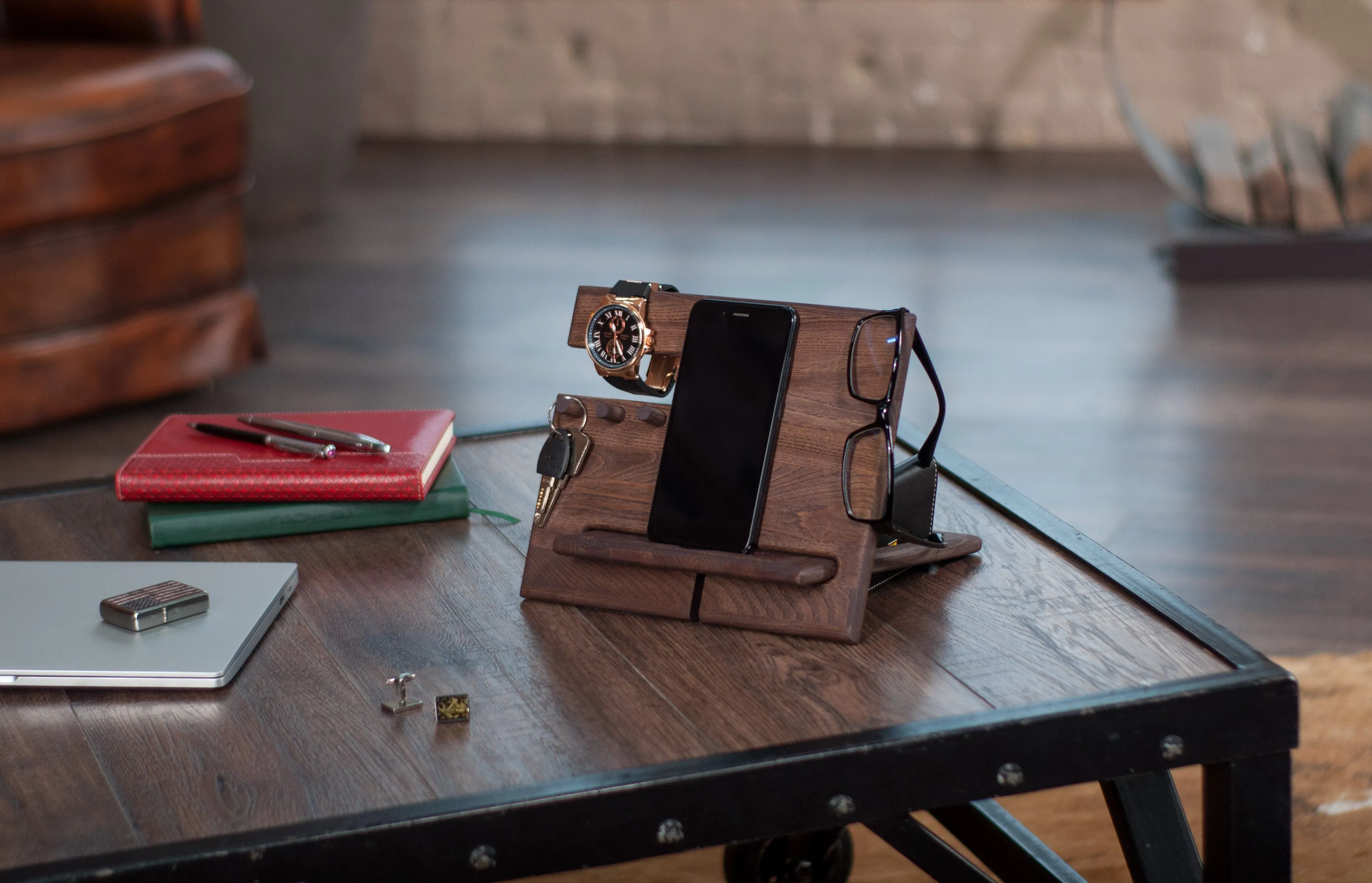 Multifunctional Wood Docking Station & Desk Organizer with 3 Pegs